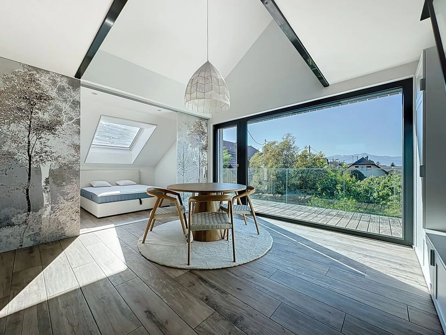 Duplex all'ultimo piano - Foto 3 di 13