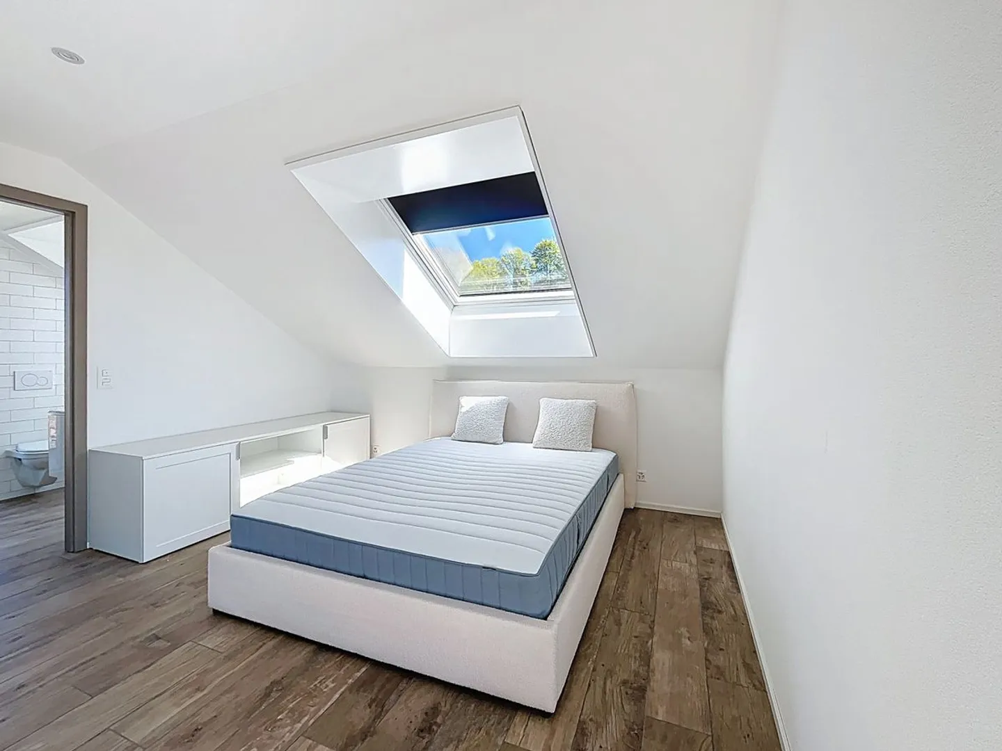 Duplex all'ultimo piano - Foto 9 di 13