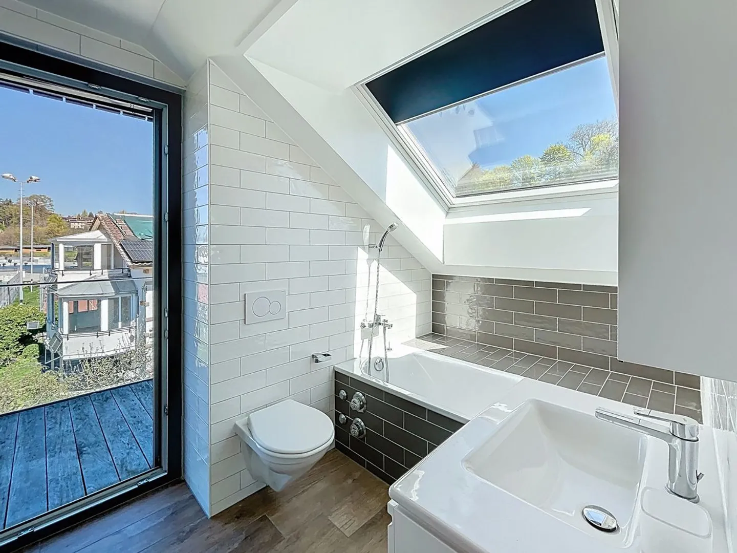 Duplex all'ultimo piano - Foto 10 di 13