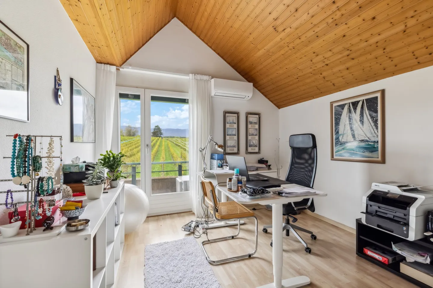 Geräumiges und modernes Doppelhaus mit Aussicht - Foto 7 von 11