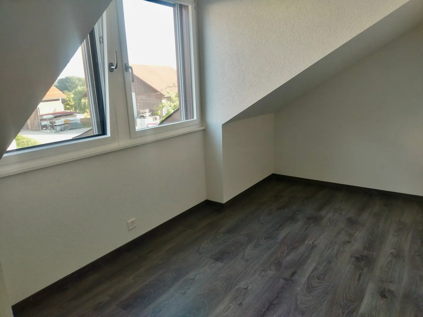 Modern residential building with 6 units in the heart of the village - Photo 3 of 13