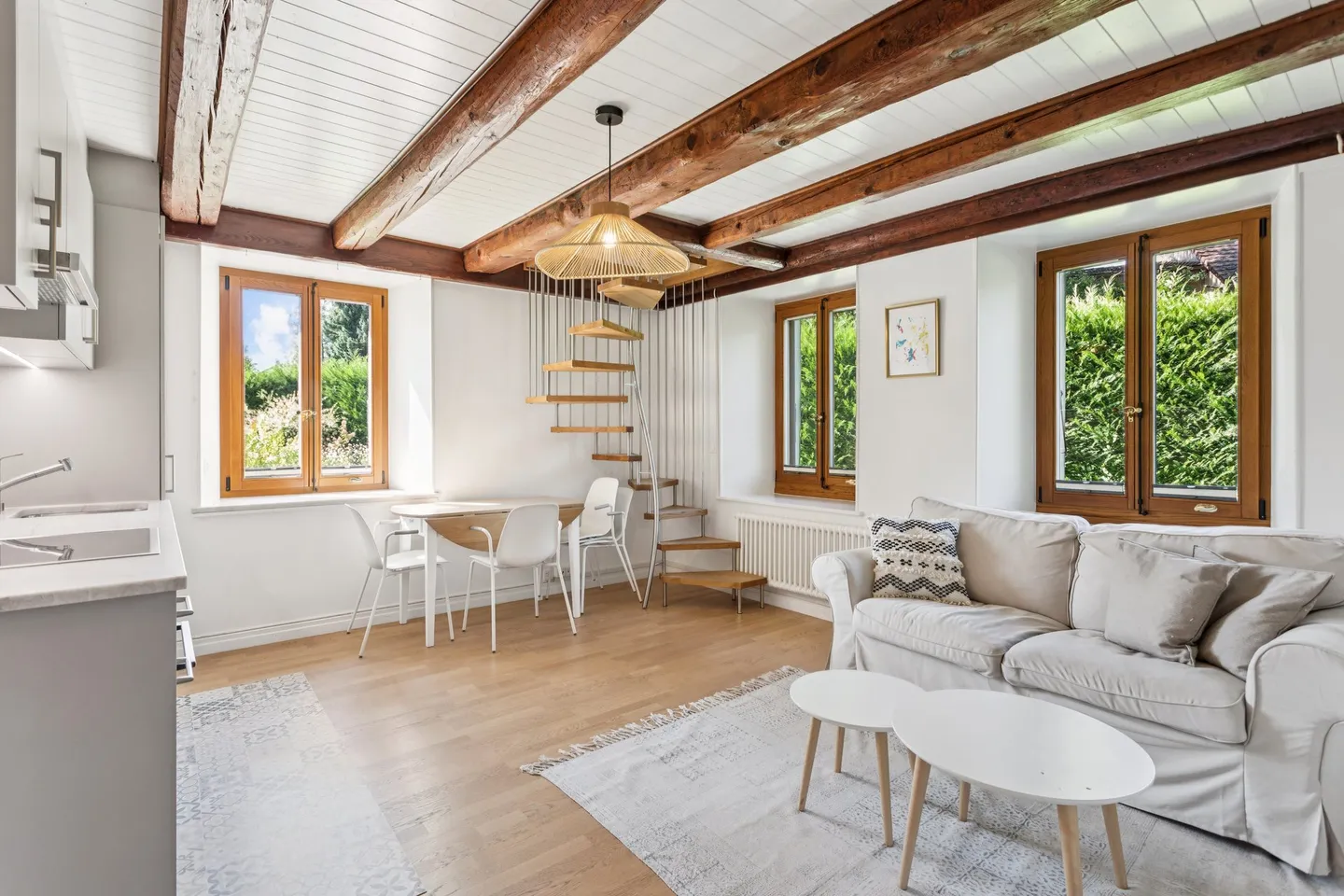 Maison de village avec des appartements indépendants et réserve constr - Photo 5 sur 13