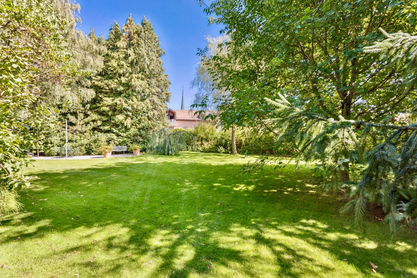 Maison de village avec des appartements indépendants et réserve constr - Photo 12 sur 13