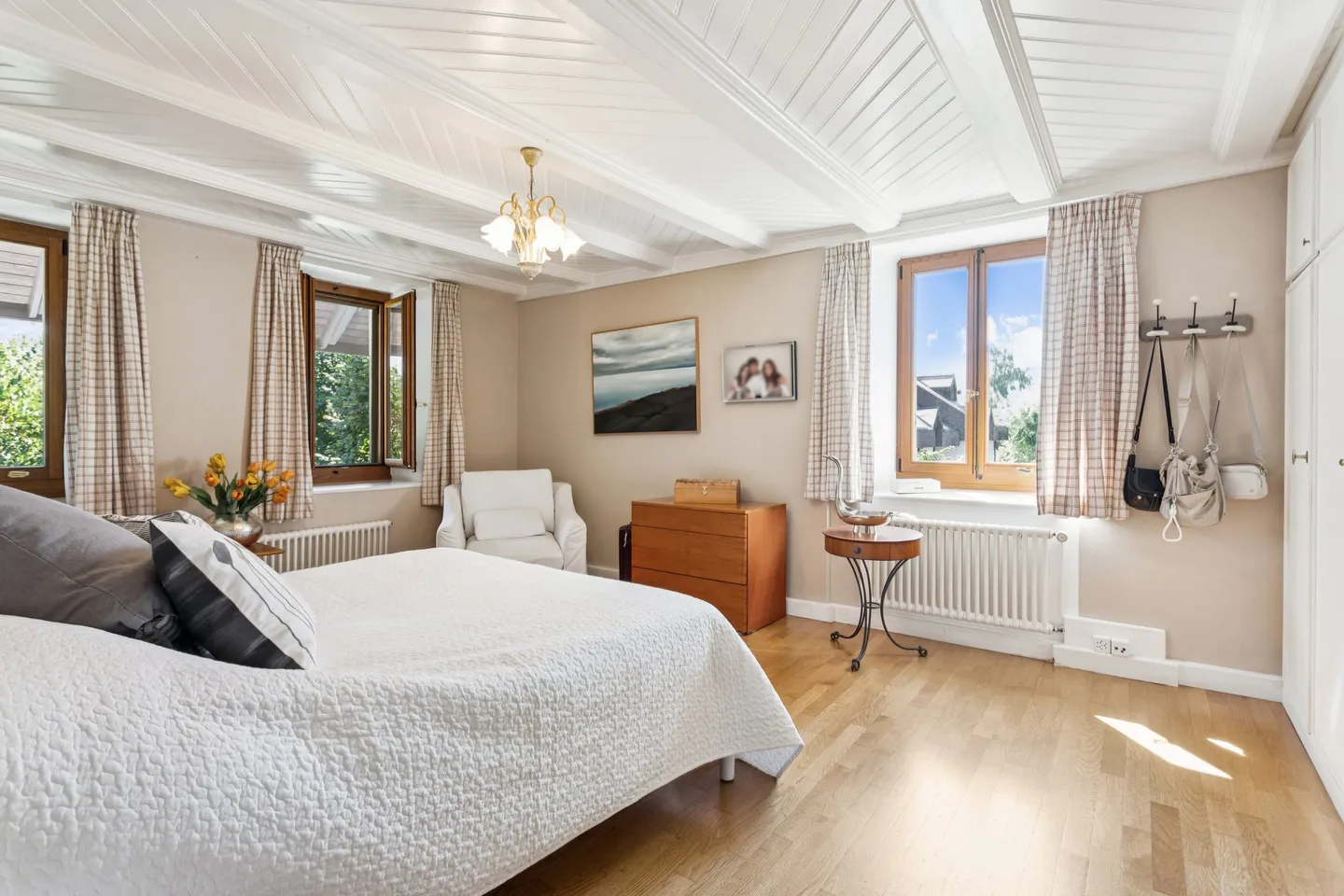 Maison de village avec des appartements indépendants et réserve constr - Photo 4 sur 13