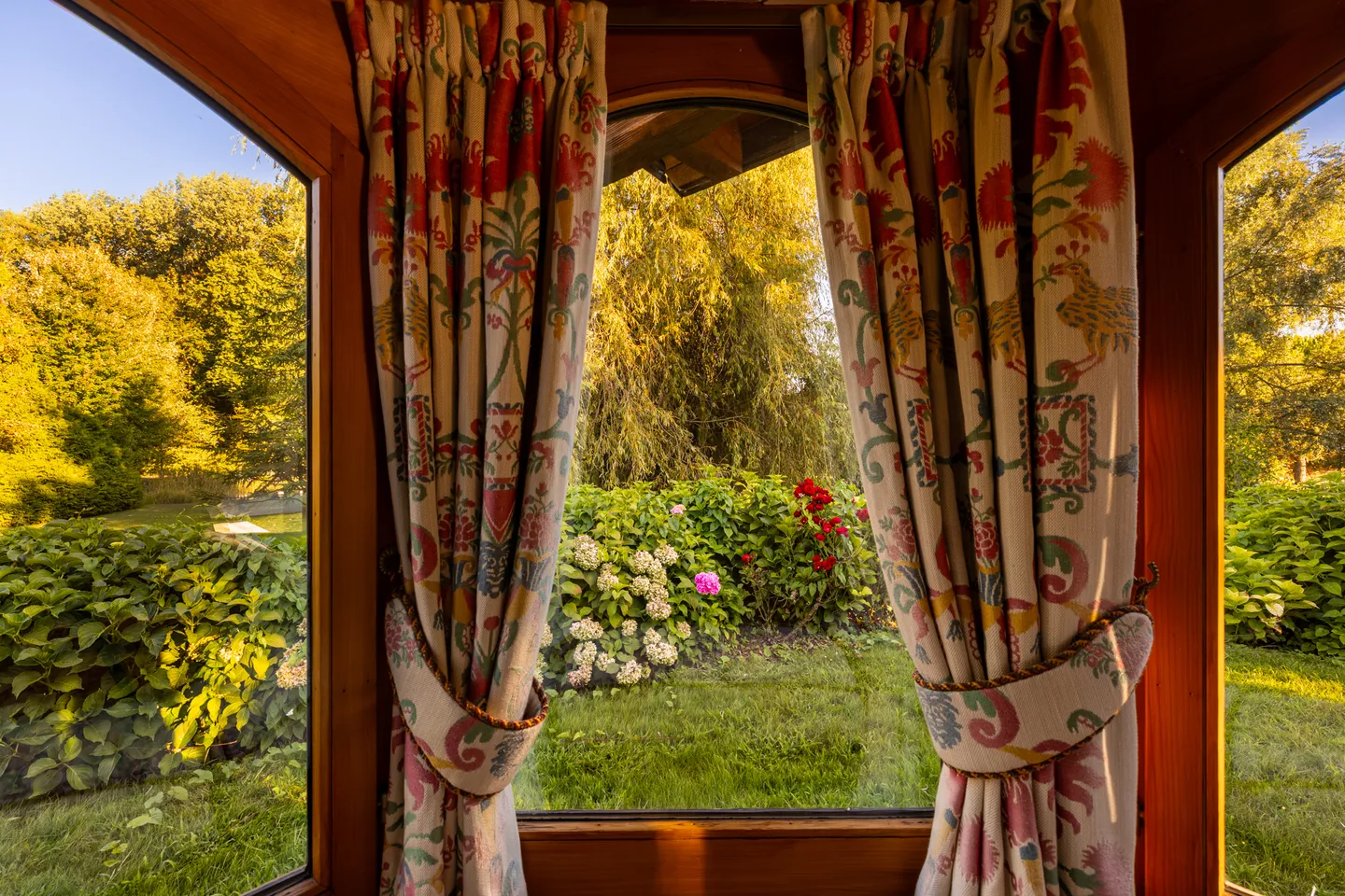 Exceptional retreat on two hectares near Lausanne - Photo 7 of 8