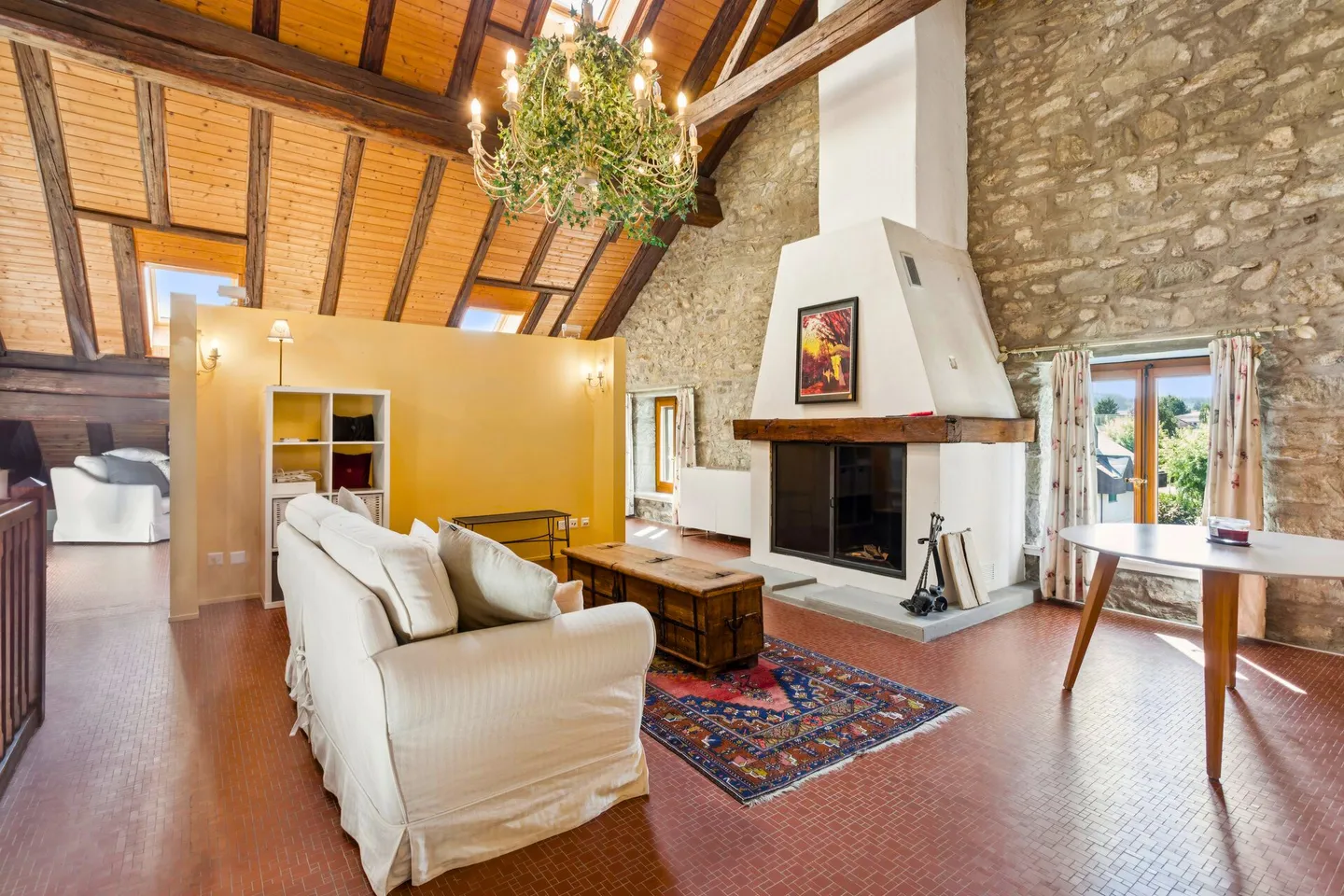 Maison de village avec des appartements indépendants et réserve constr - Photo 8 sur 13