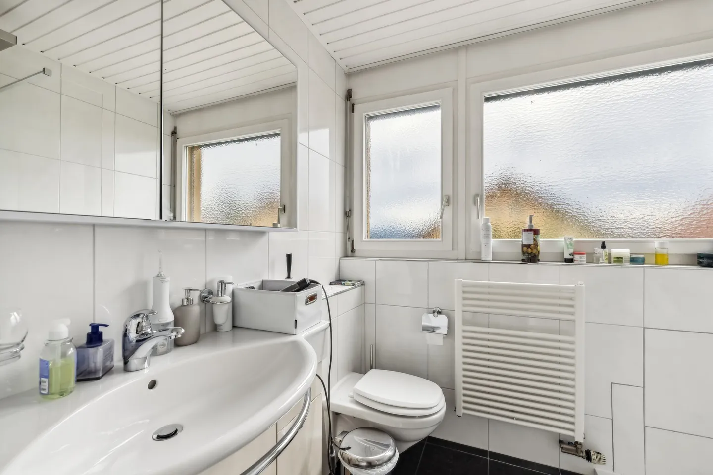 Geräumiges und modernes Doppelhaus mit Aussicht - Foto 6 von 11