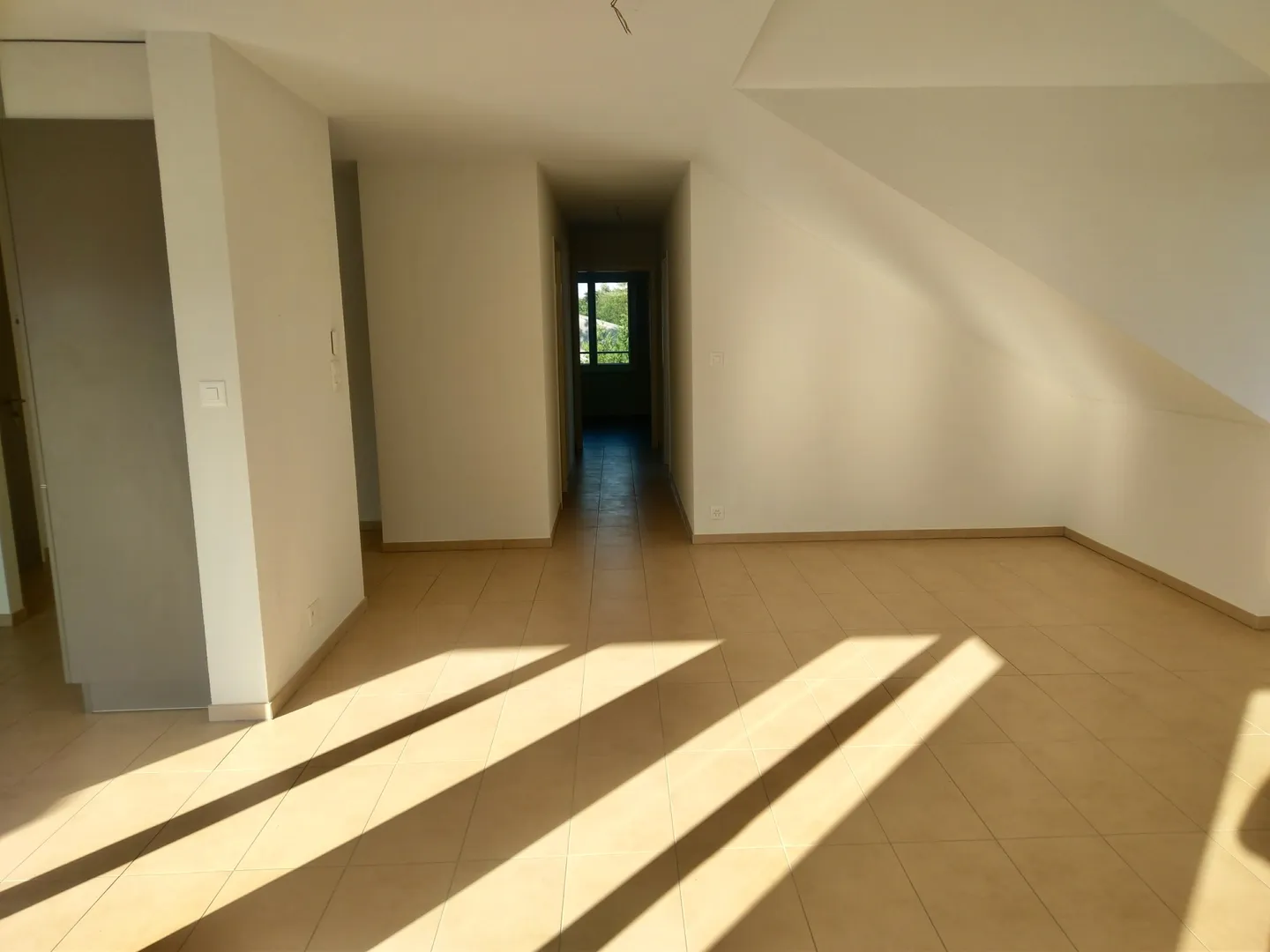 Modern residential building with 6 units in the heart of the village - Photo 5 of 13