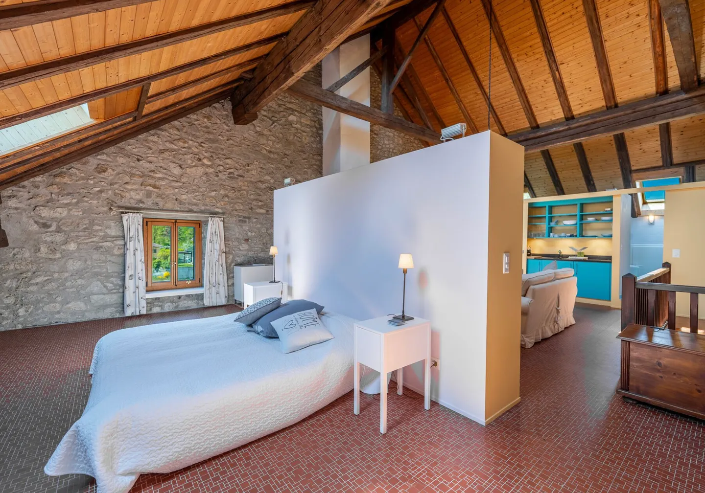 Maison de village avec des appartements indépendants et réserve constr - Photo 9 sur 13