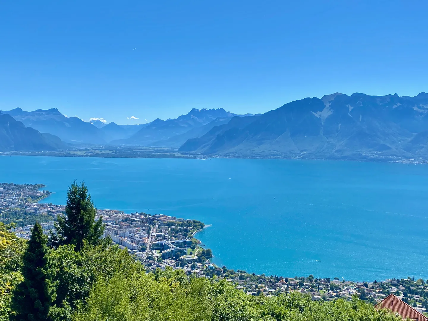 Appartamento chiavi in mano con 2 camere da letto, terrazza e vista panoramica - Foto 2 di 12