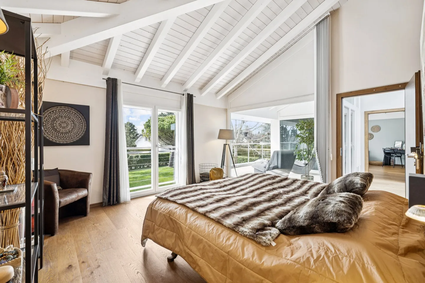 The Atrium of Coppet - Photo 9 of 13