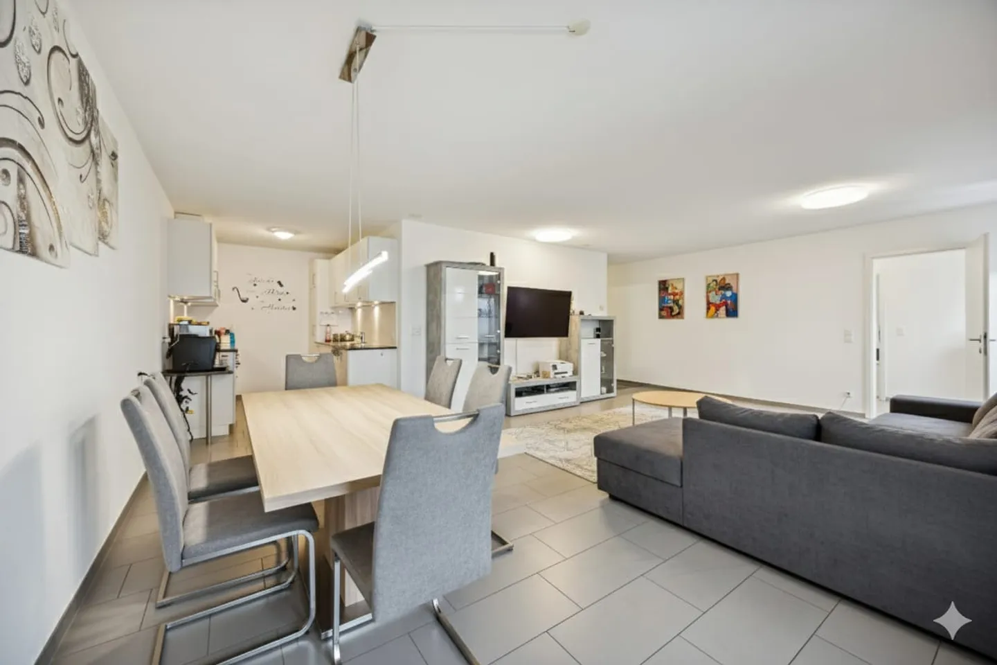 Helle 3.5-Zimmer-Wohnung mit Terrasse - Foto 10 von 13