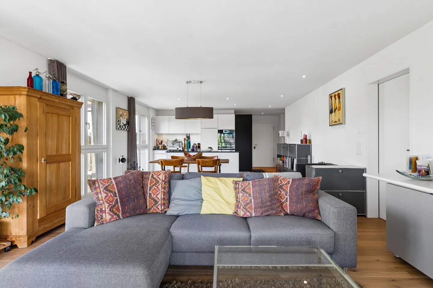 Staufen: Appartamento moderno 4.5 locali con grande balcone, tranquillo - Foto 3 di 13