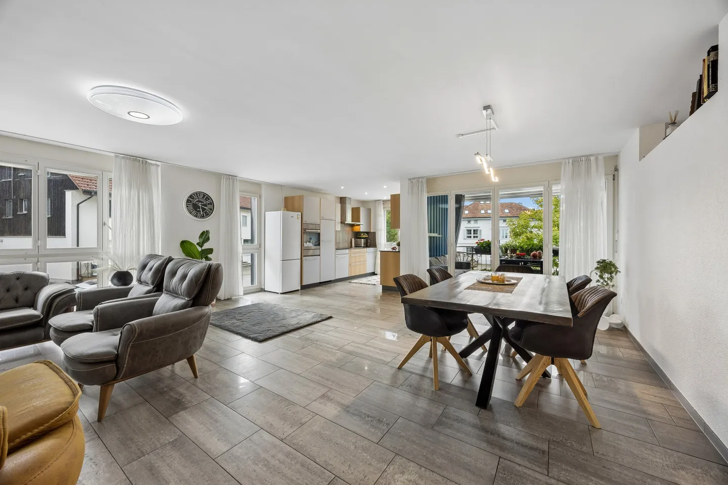 Stilvolle 5.5-Zimmer-Wohnung - Foto 1 von 13