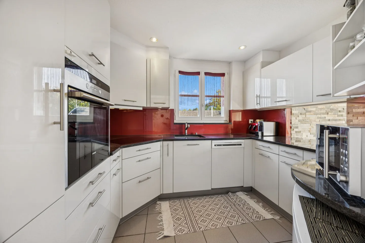 Attractive 5.5-room maisonette apartment - Photo 9 of 13