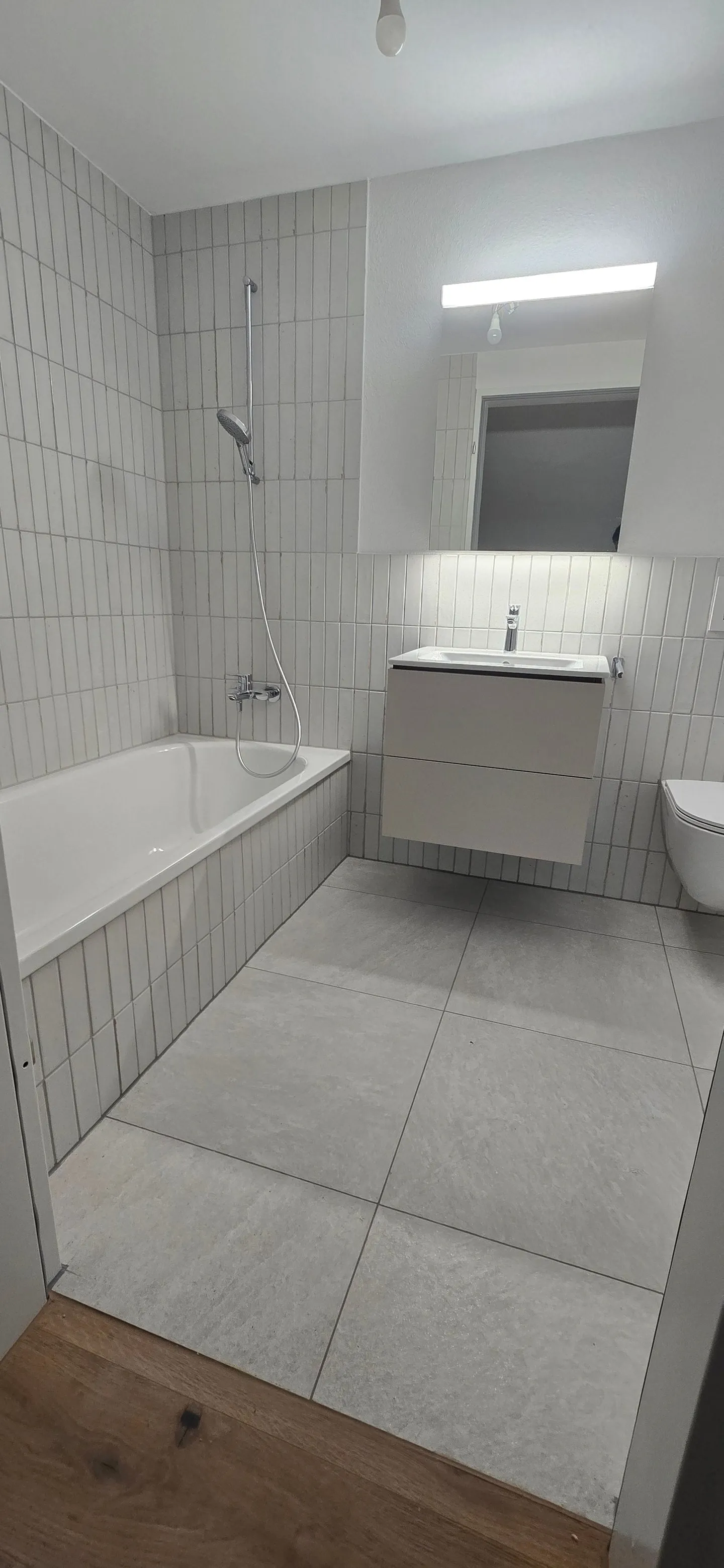 Attico luminoso di 3,5 locali a Mettmenstetten - Foto 10 di 13