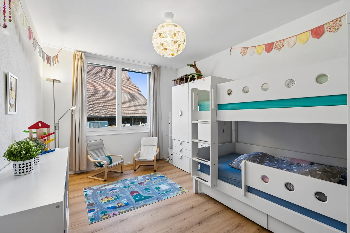 Central, quiet and light-flooded - Your new home in the heart of Hettlingen - Photo 9 of 13