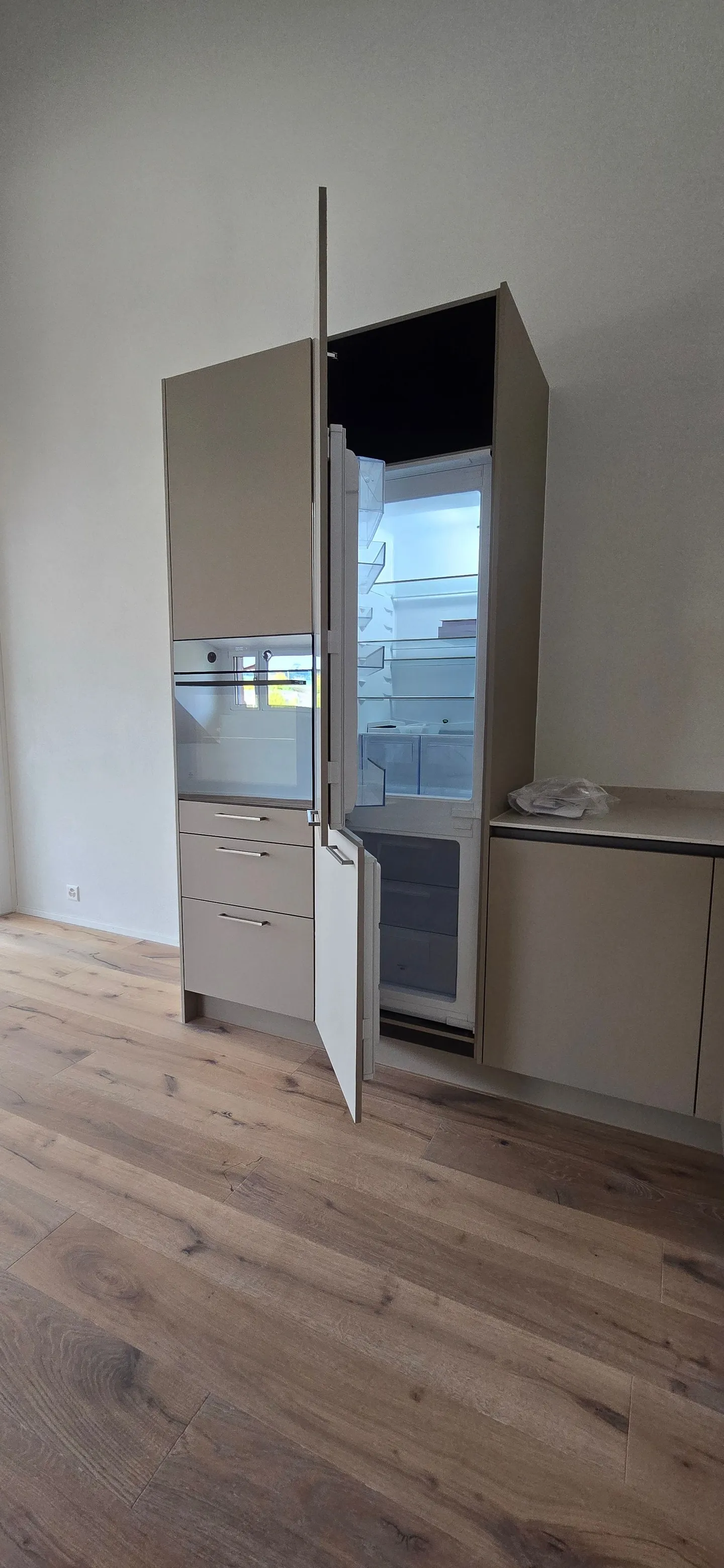 Moderne 3.5-Zimmer-Dachwohnung – lichtdurchflutet &amp; einladend - Foto 10 von 13