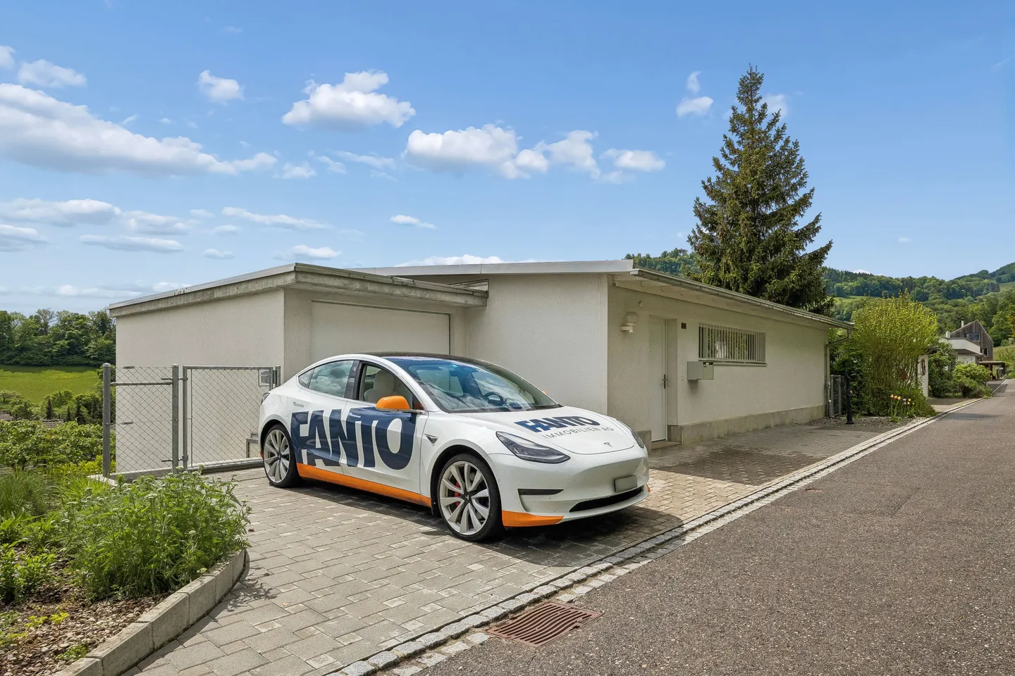 Quiet living with modern comfort - near Aarau and yet in the green - Photo 1 of 13