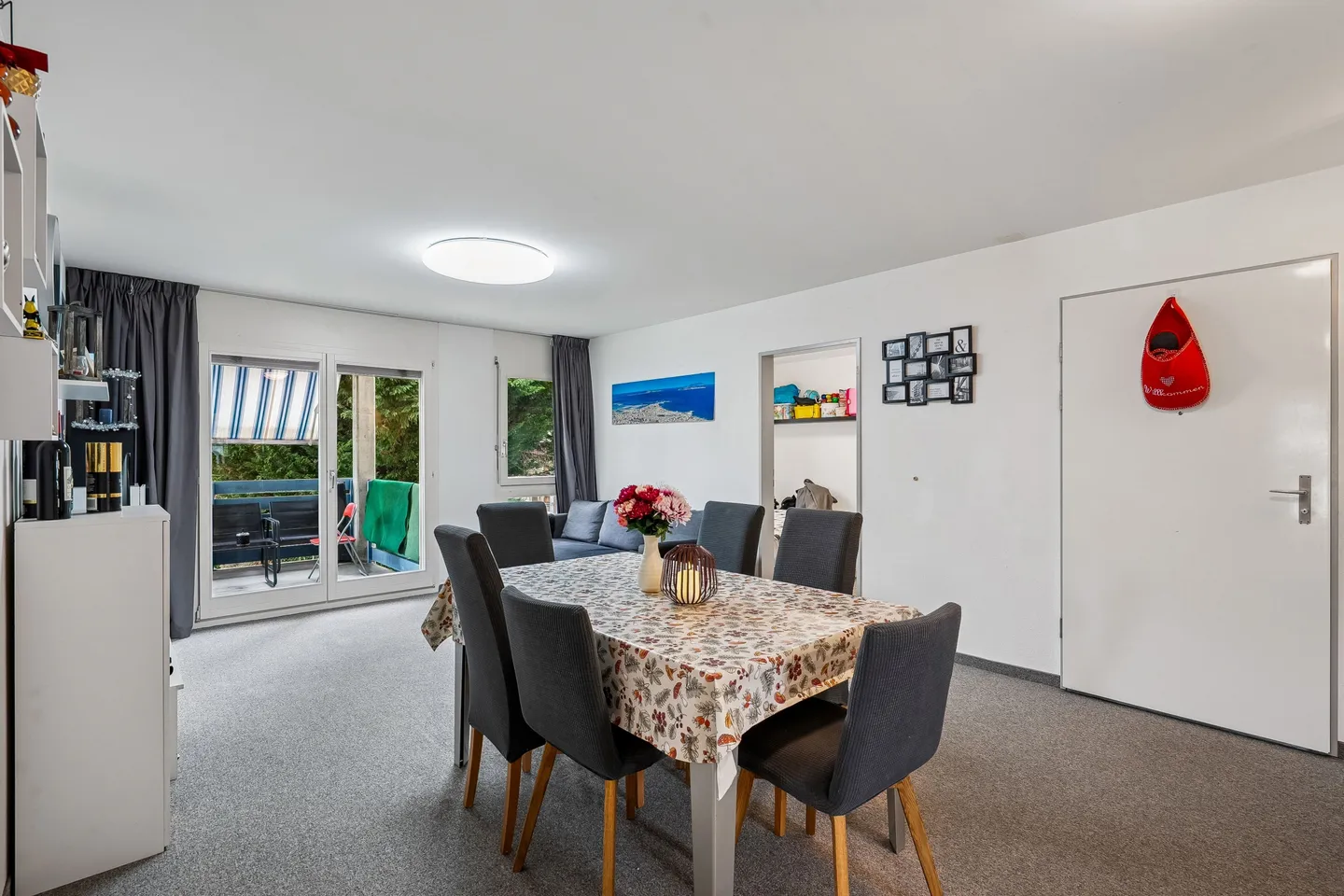 Spacious 5.5-Room Apartment in Hallwil - Photo 6 of 13