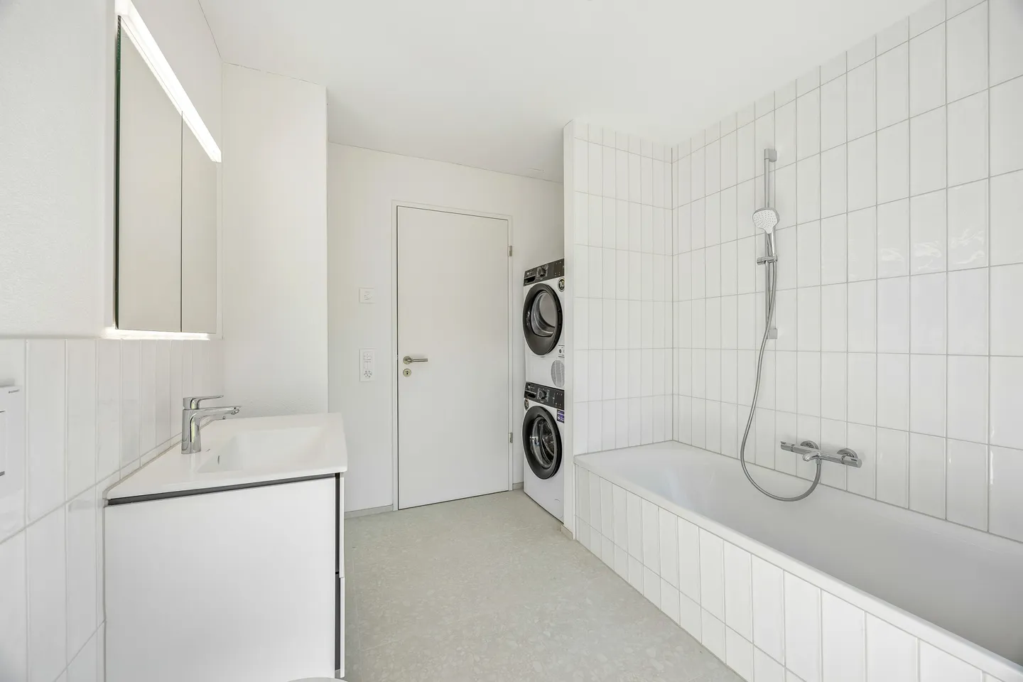 2.5-room apartment in new building / first occupancy with sunny south balcony in Neuenhof - Photo 9 of 13