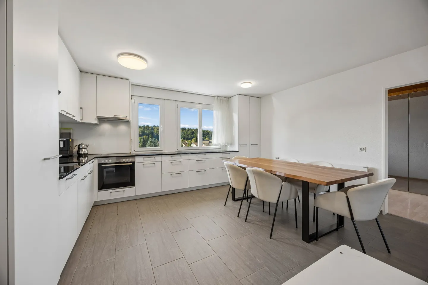 Dachgeschosswohnung mit Neuer Küche - Foto 2 von 13