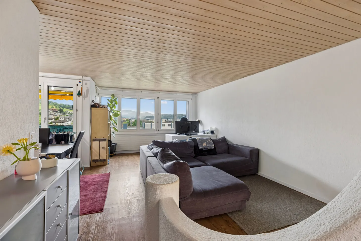 Panorama View & Sunset on the Top Floor - Photo 3 of 13