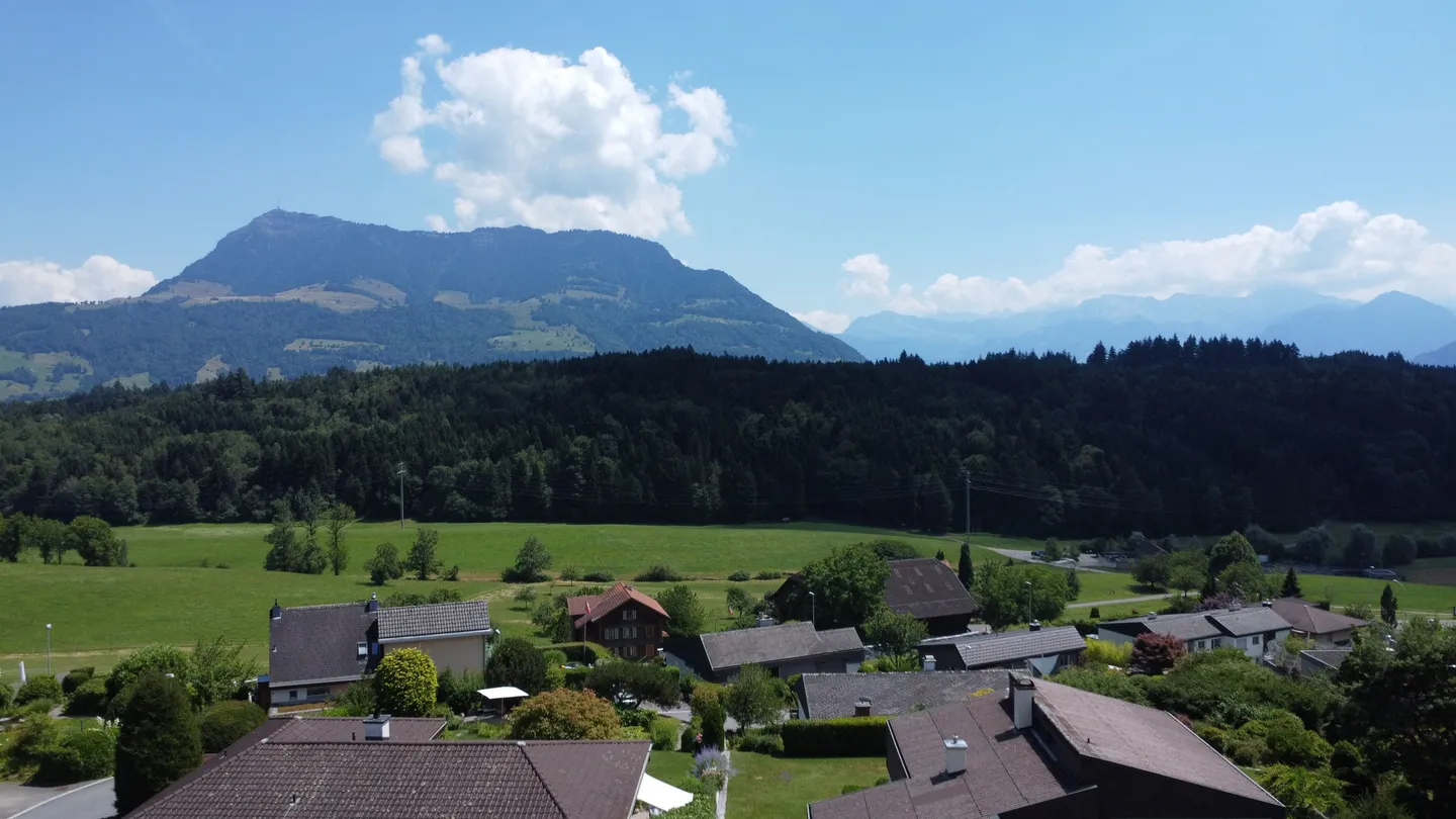 Exclusive Living with a View - Your New Home in Udligenswil - Photo 13 of 13