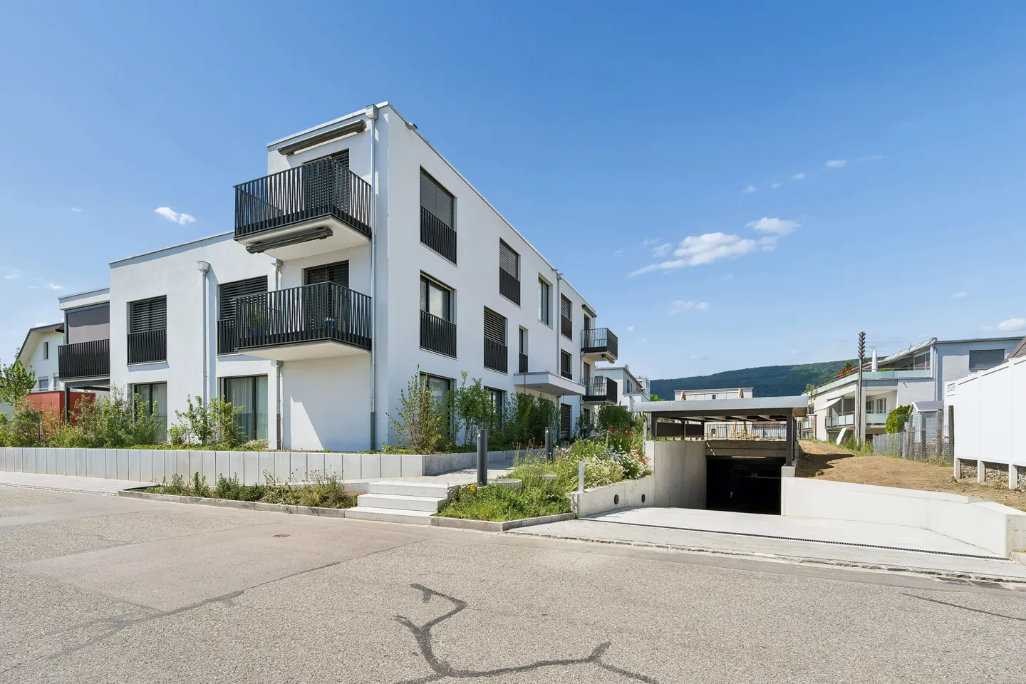 Vivre comme dans une maison individuelle – 4,5 pièces avec un immense jardin privé - Photo 2 sur 13