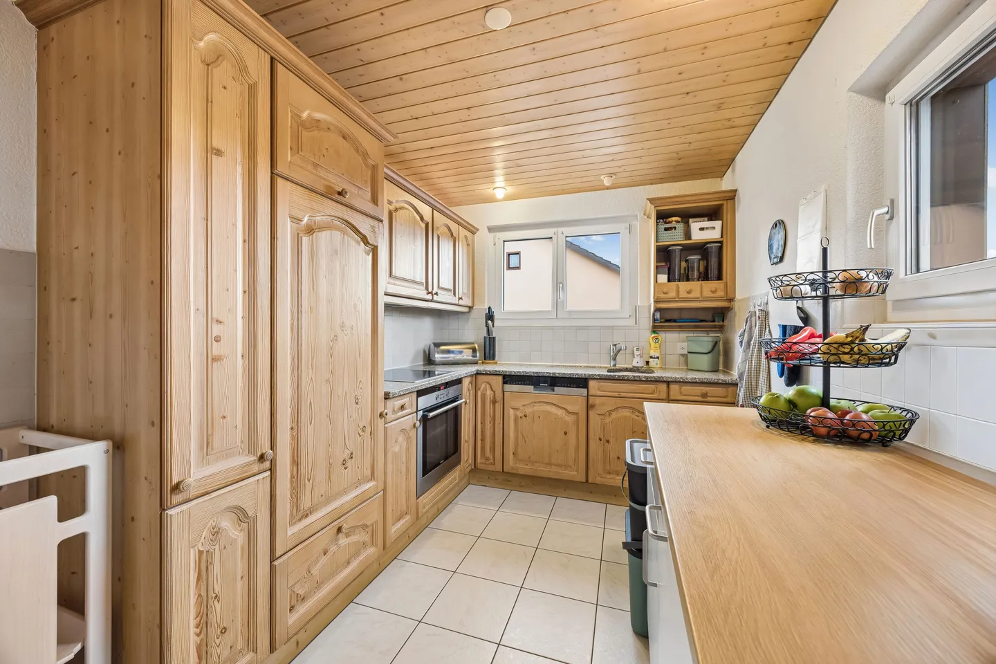 Charmante maison individuelle avec jardin paradisiaque, grande terrasse et potentiel d'agrandissement - Photo 9 sur 13