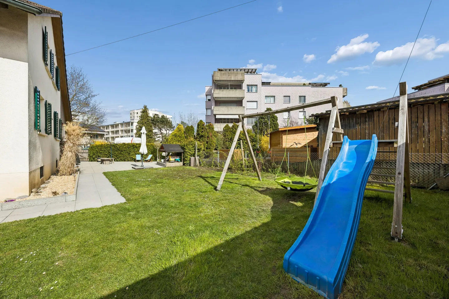 Charmante maison individuelle avec jardin paradisiaque, grande terrasse et potentiel d'agrandissement - Photo 11 sur 13