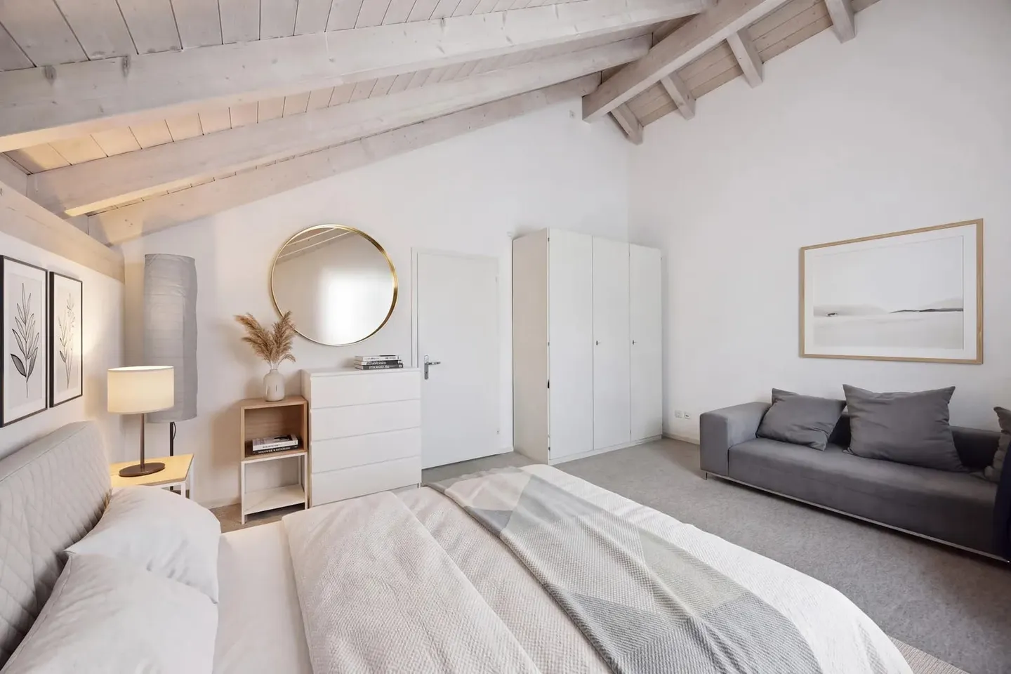 Allein unter dem Dach - 4½ Zimmer mit offenem Dachstuhl, Terrasse und Weitsicht - Photo 12 sur 13