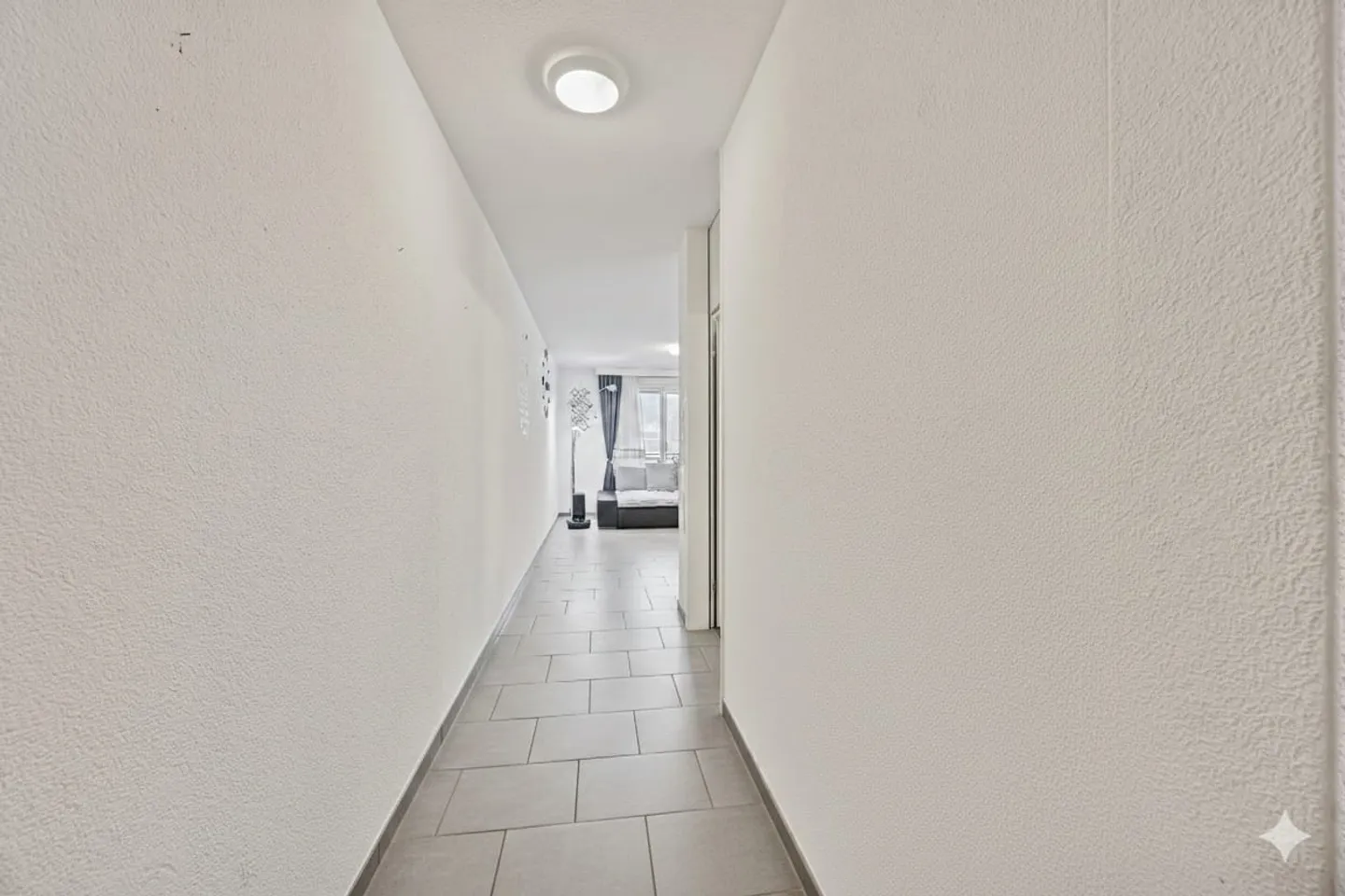 Moderne 3-Zimmer-Eigentumswohnung mit grosser Terrasse und Lift in Trimbach - Foto 12 von 13