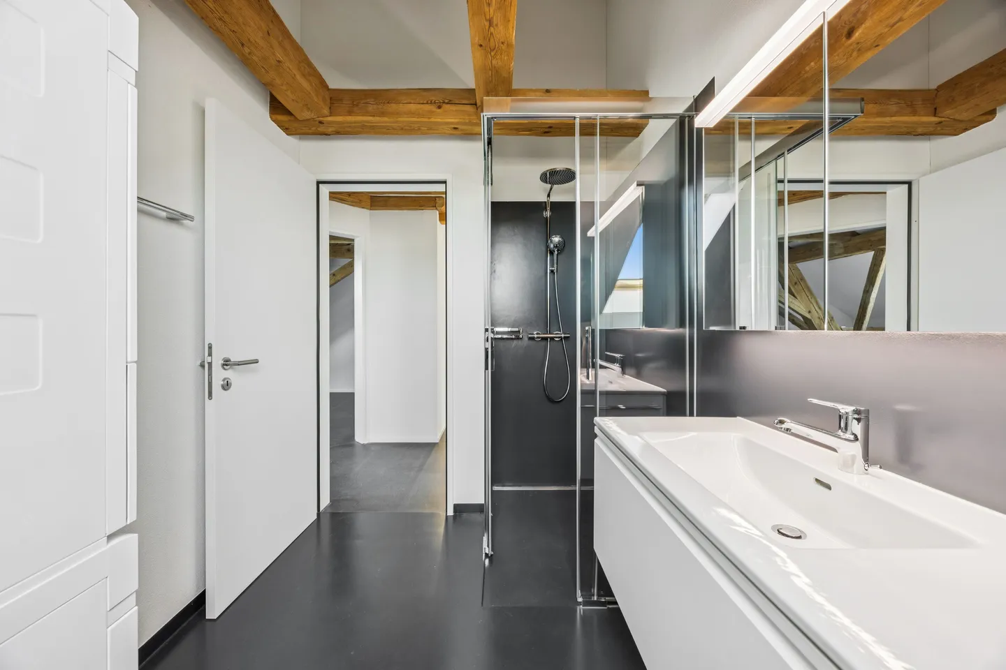 Exclusive 5.5-room penthouse with charm - Photo 11 of 12