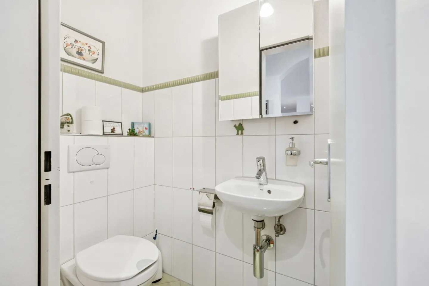 Excellent Home & Top Location - Photo 11 of 13