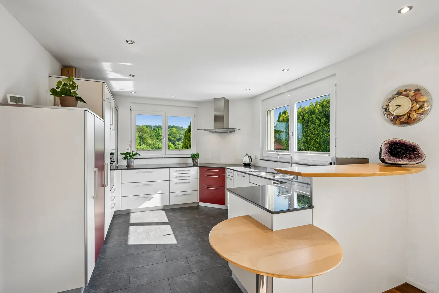 Exklusives Einfamilienhaus mit Garten - Foto 6 von 13