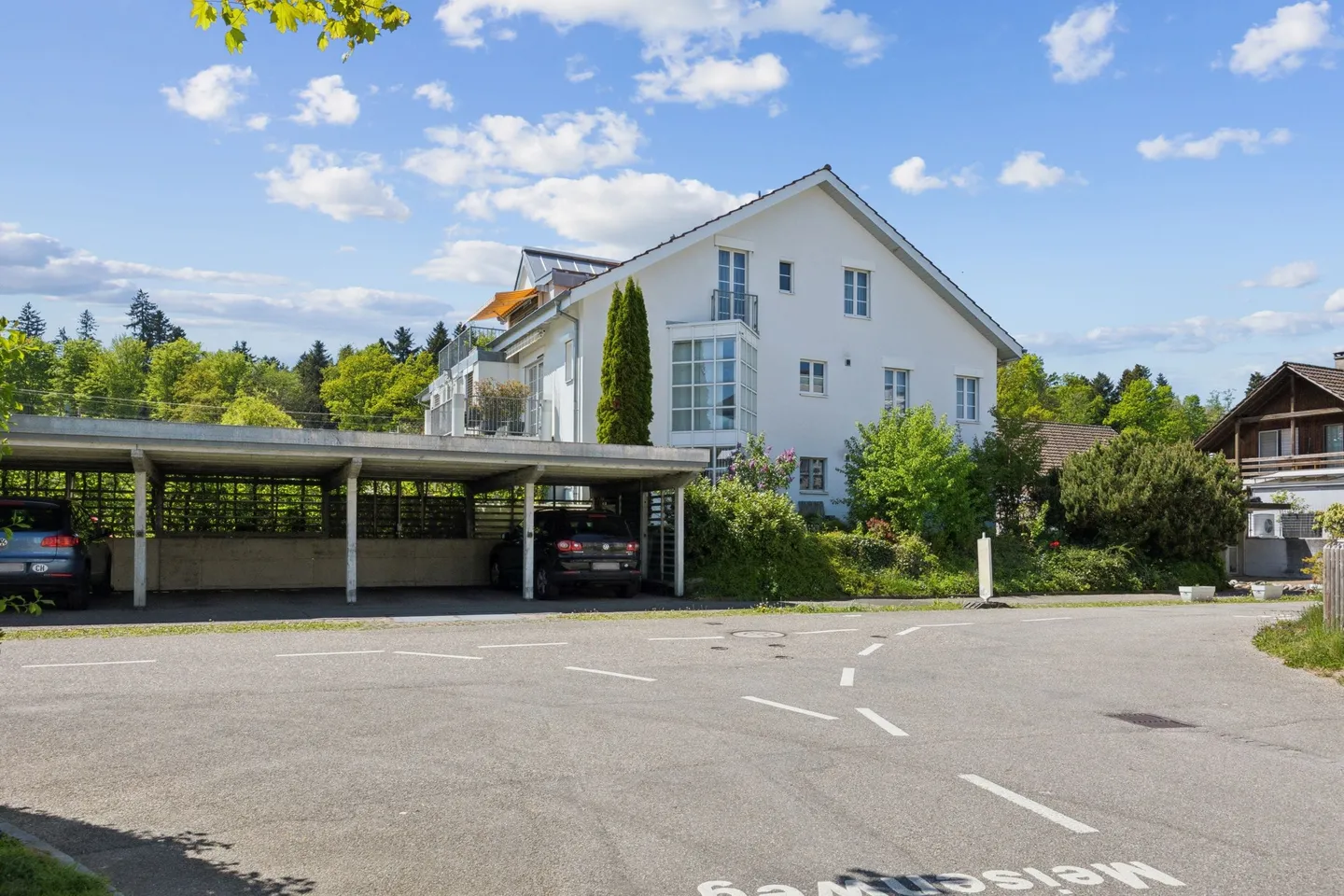 Charmantes Loft mit Sonnenterrasse - Foto 1 von 13