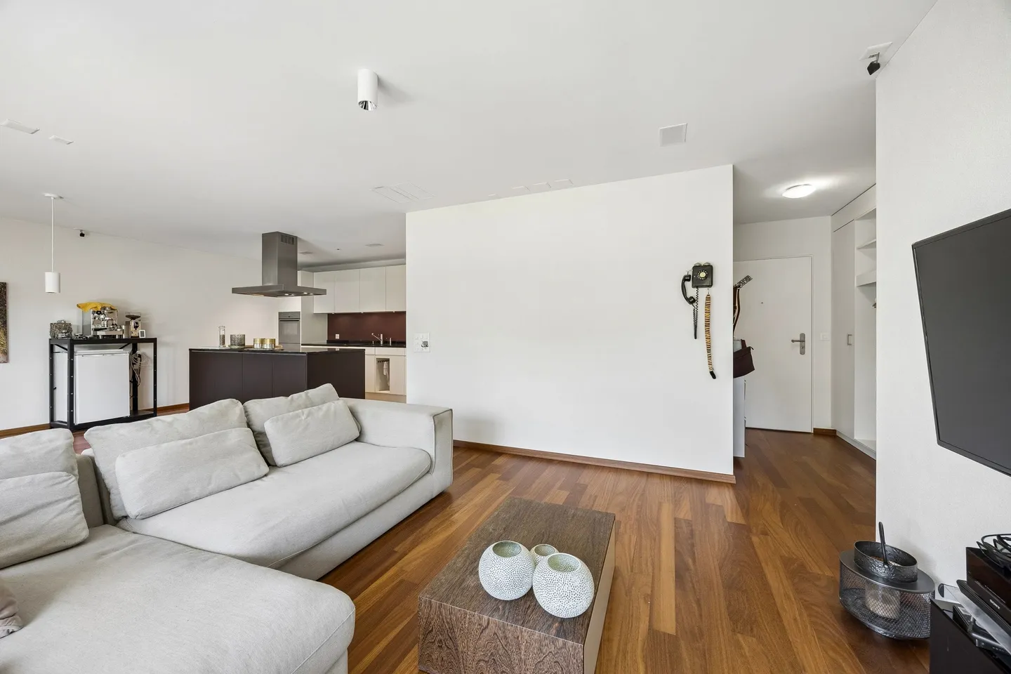 Appartement de 3,5 pièces de haute qualité avec balcon à Rümlang à vendre - Photo 8 sur 13