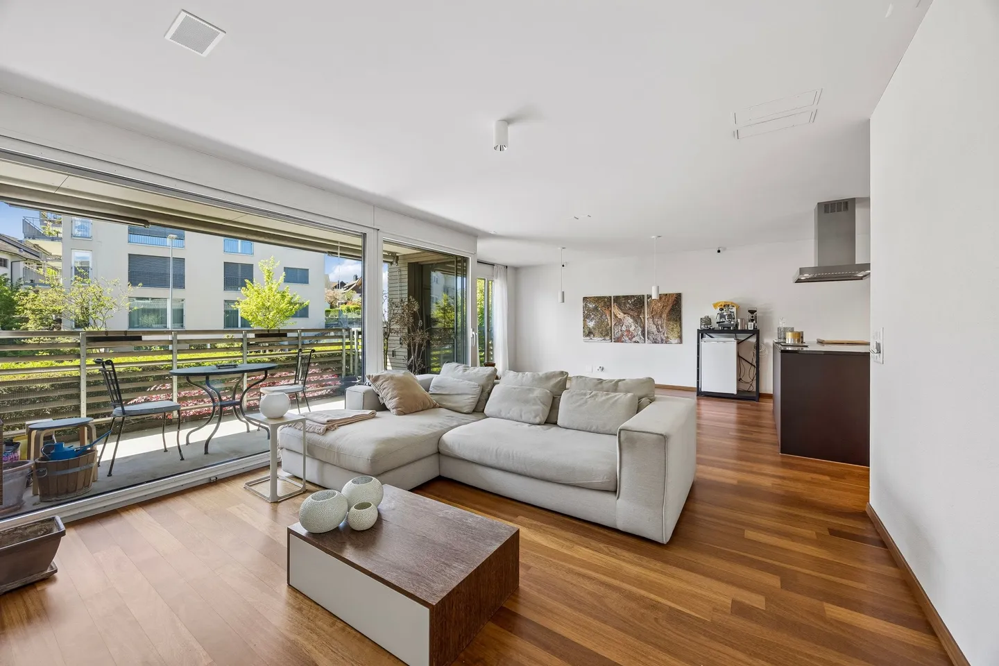 Appartement de 3,5 pièces de haute qualité avec balcon à Rümlang à vendre - Photo 7 sur 13