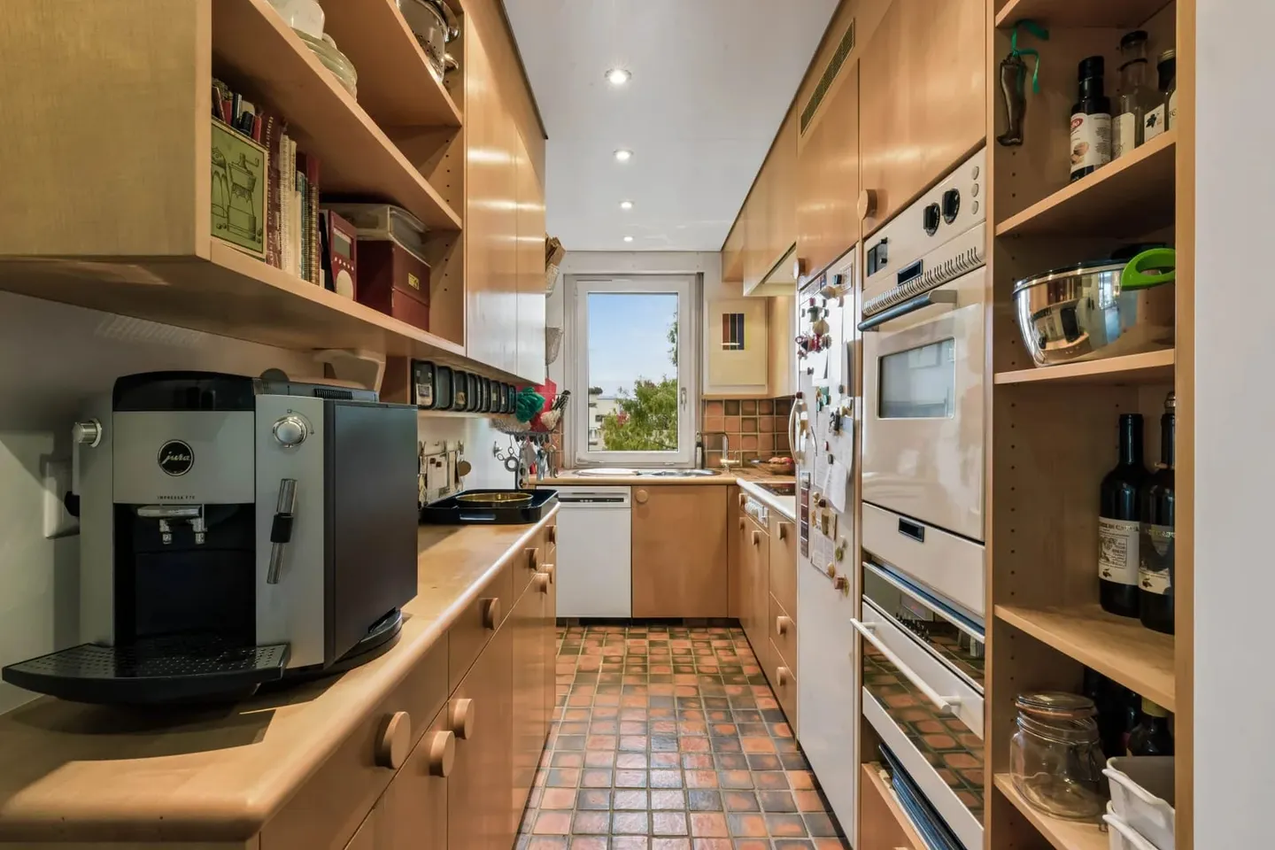 Appartement en attique de 4,5 pièces avec terrasse de 70 m² à vendre à Zurich - Photo 2 sur 13