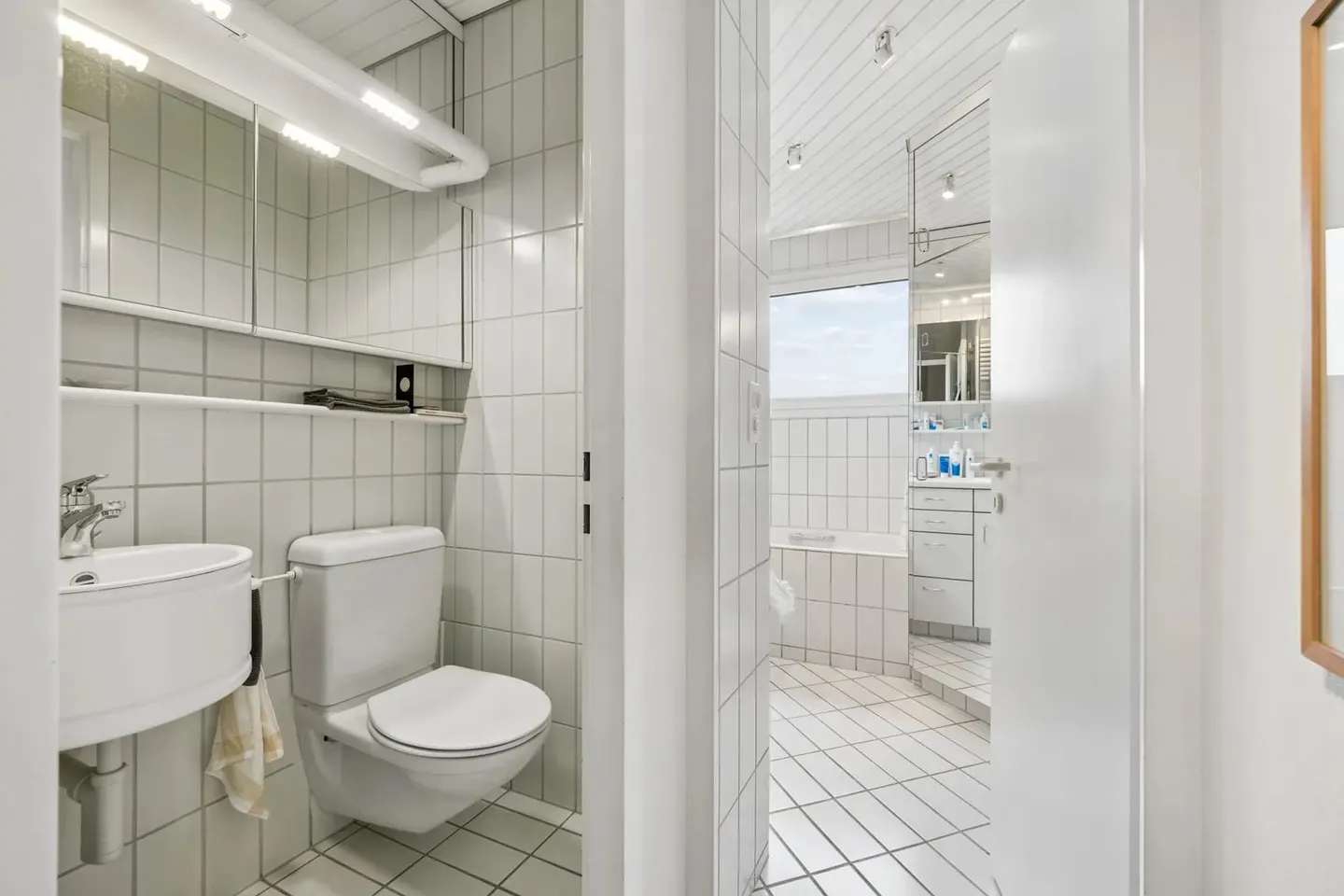 Appartement en attique de 4,5 pièces avec terrasse de 70 m² à vendre à Zurich - Photo 8 sur 13