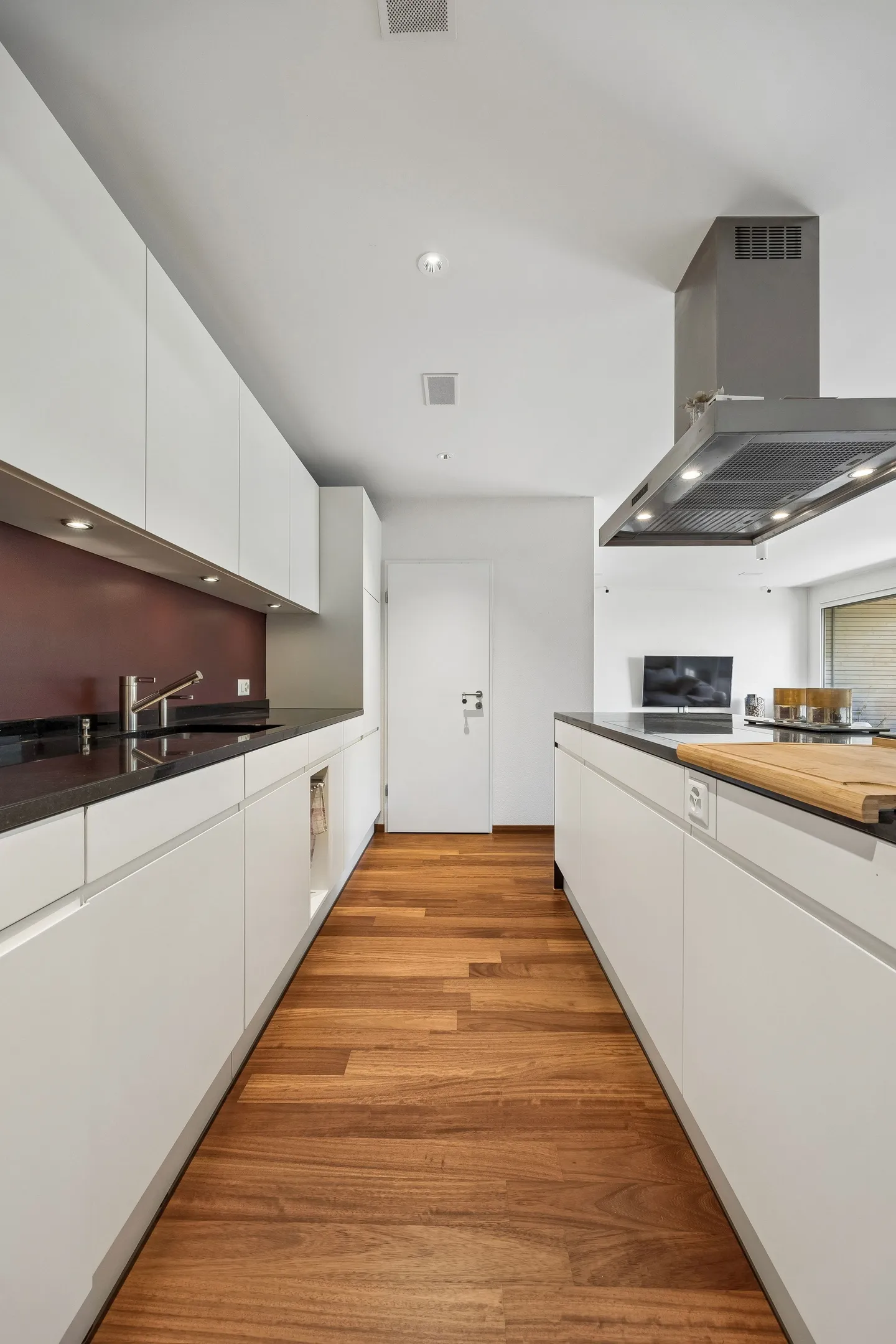 Appartement de 3,5 pièces de haute qualité avec balcon à Rümlang à vendre - Photo 3 sur 13