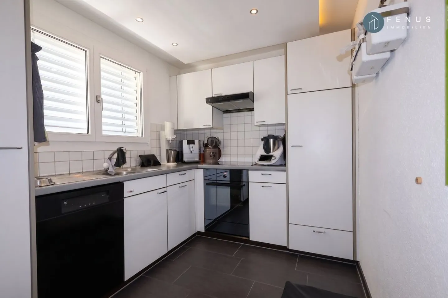 Stylish 4.5-room maisonette apartment - Photo 7 of 13