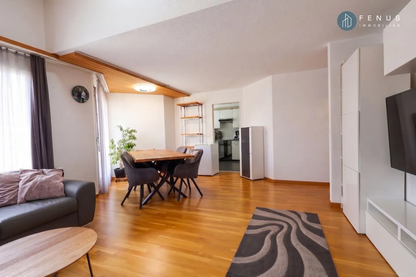 Stylish 4.5-room maisonette apartment - Photo 5 of 13