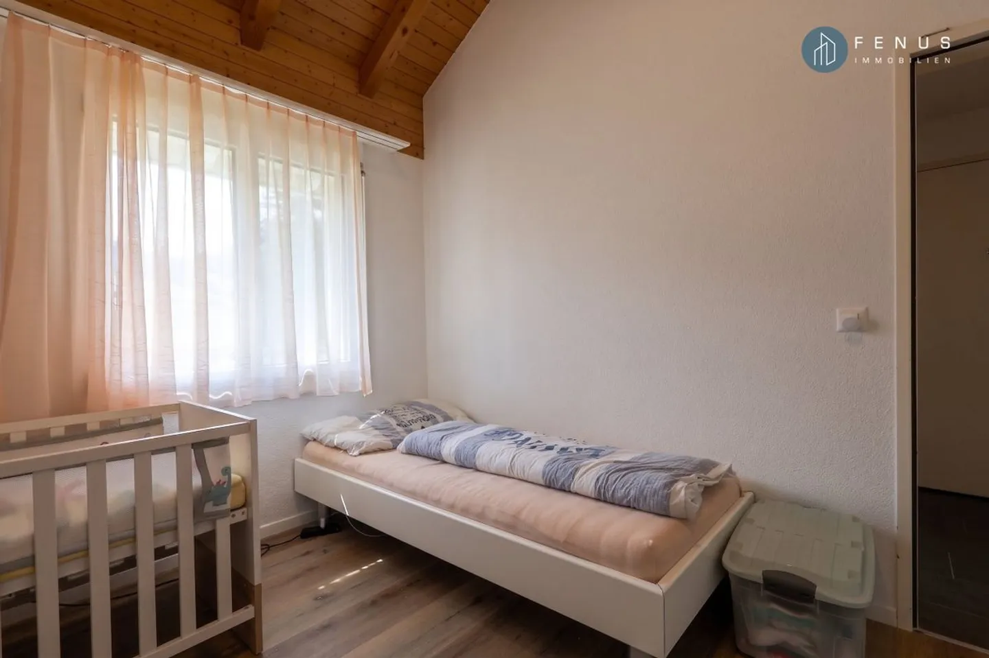 Stylish 4.5-room maisonette apartment - Photo 10 of 13