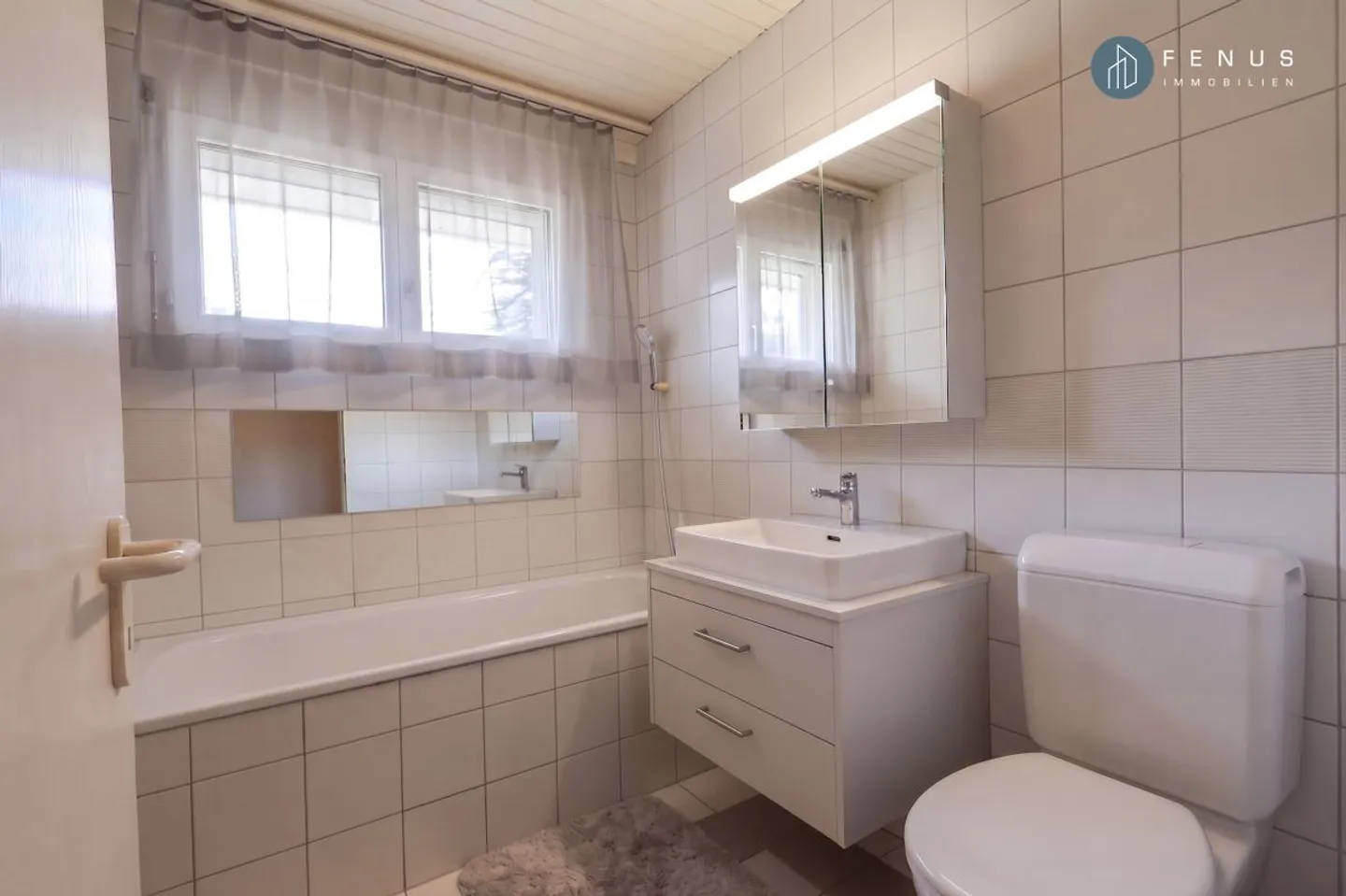 Stylish 4.5-room maisonette apartment - Photo 11 of 13