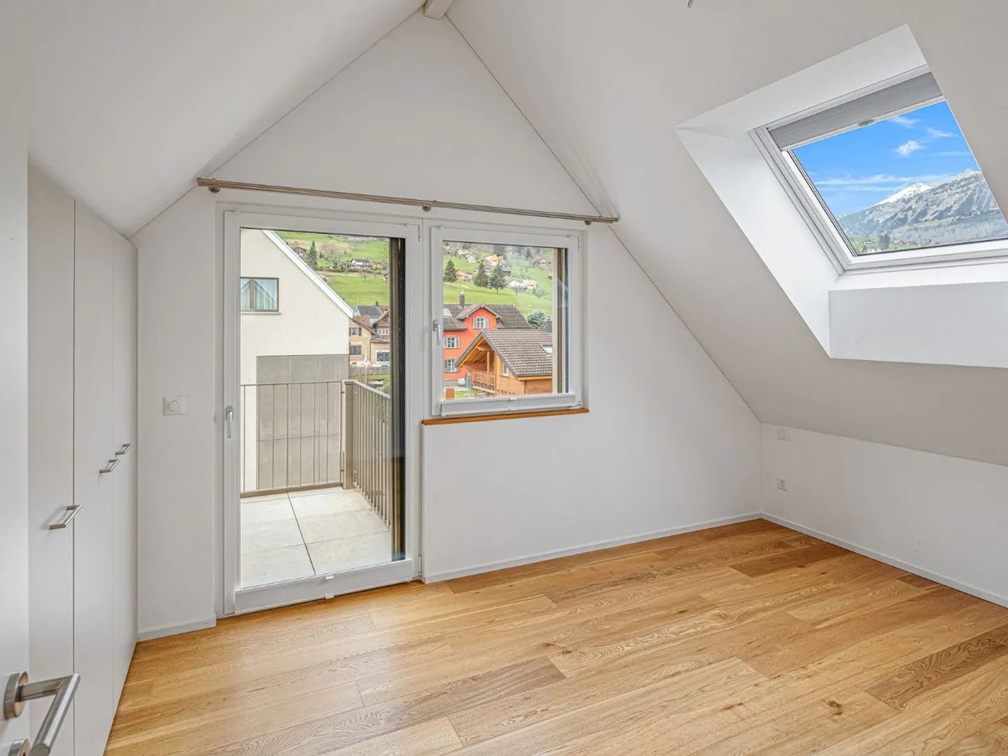 Stylish 4.5-room maisonette apartment - Photo 6 of 10