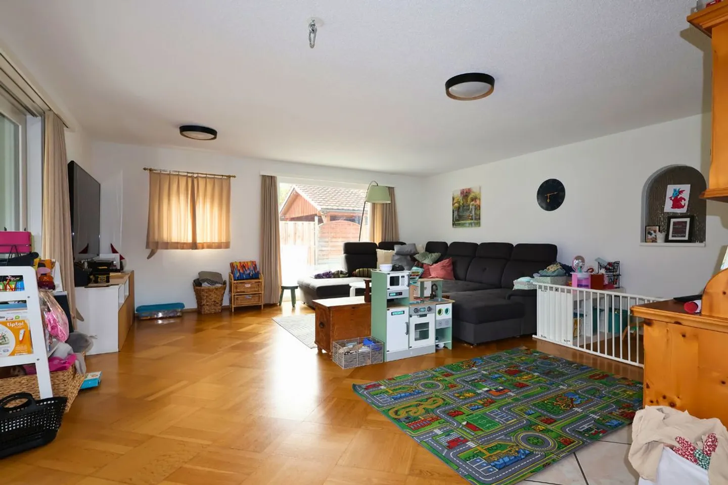 Maison individuelle spacieuse avec piscine - Photo 8 sur 13