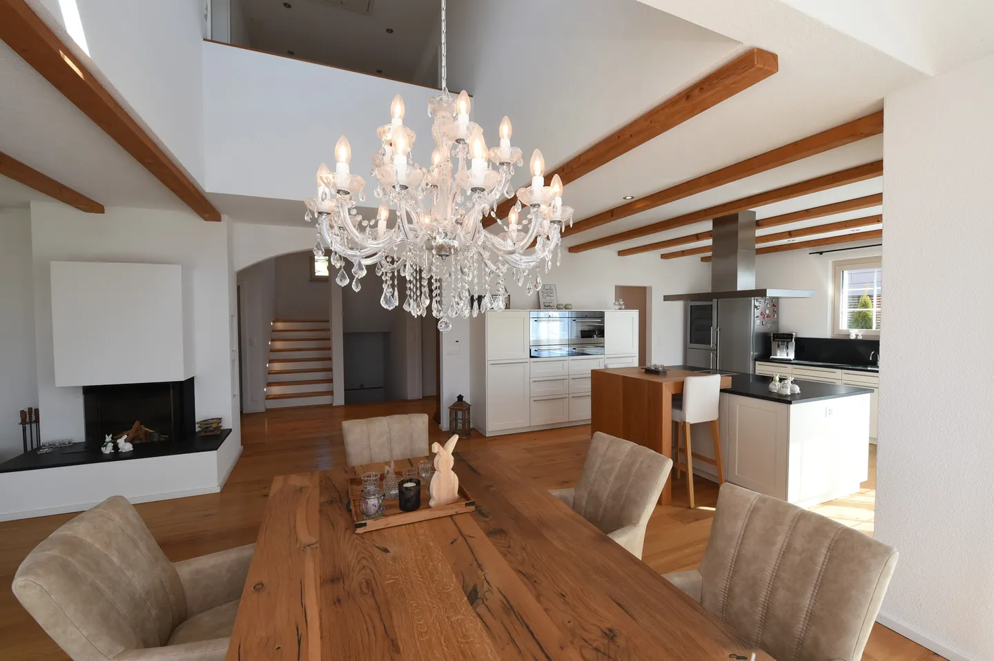 Exklusives 5.5 Zimmer Einfamilienhaus im Toskana-Stil - Foto 7 von 12