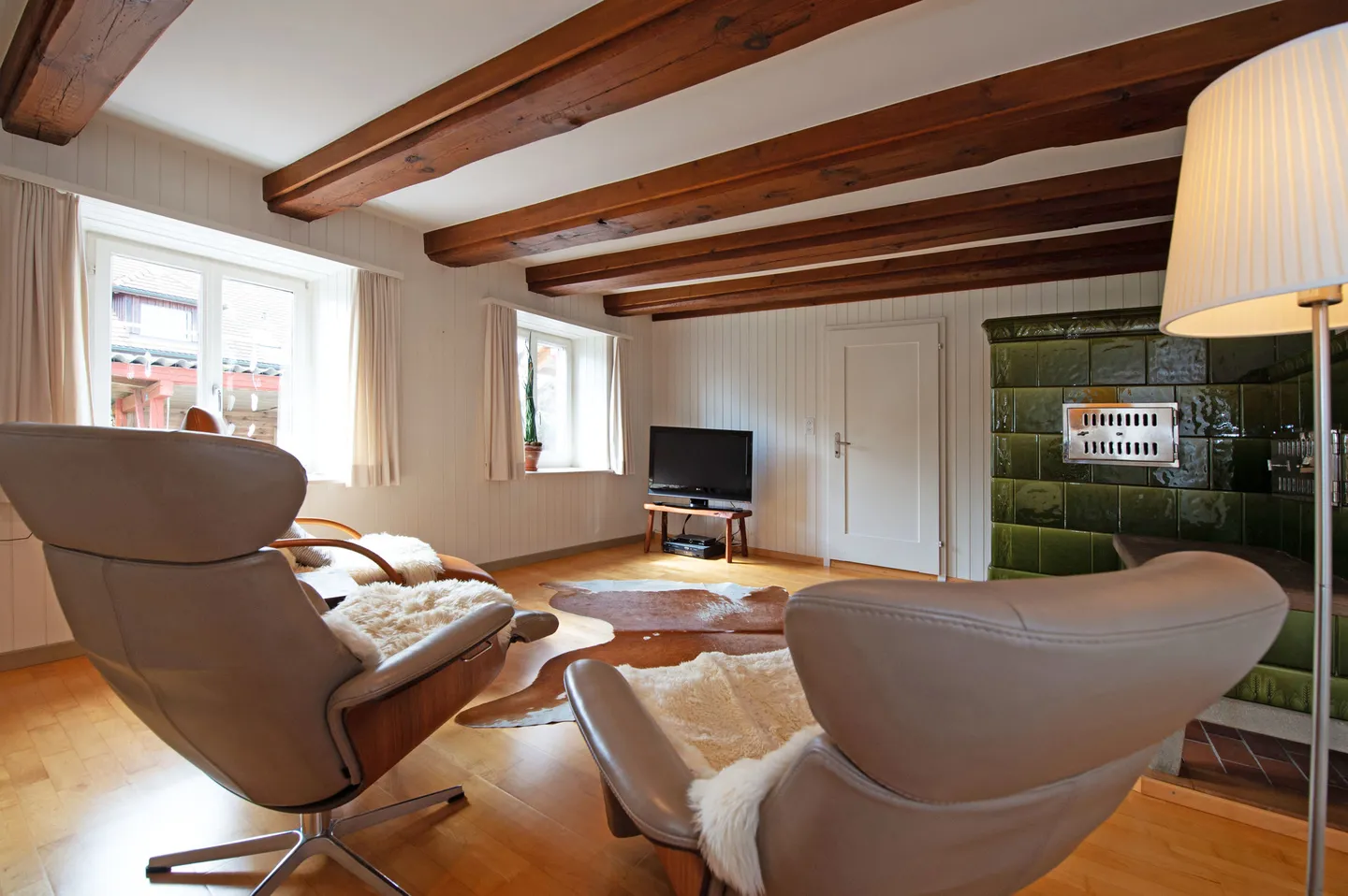 Liebevoll restaurierte Liegenschaft mit Estrich, Scheune und Ausbaupot - Foto 5 von 13